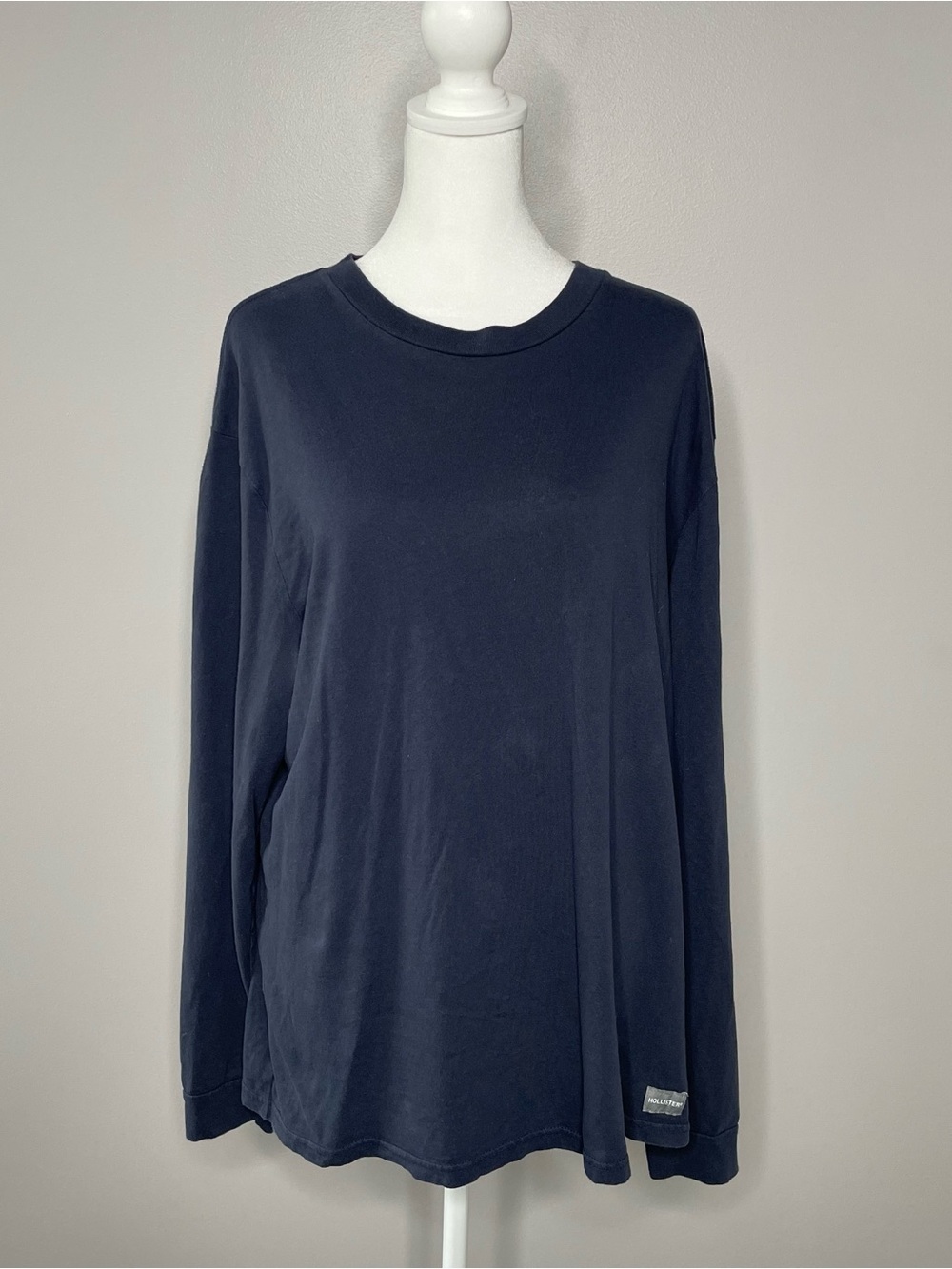 Hollister Mens Large Long Sleeve Crewneck T-Shirt